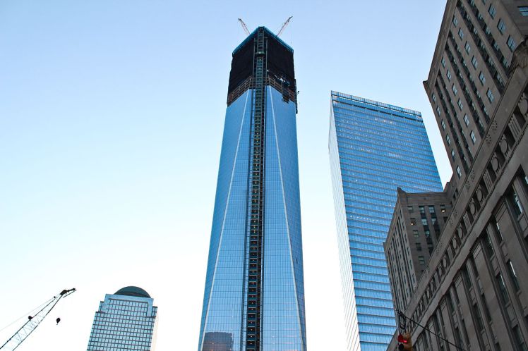 Freedom Tower takes its place in the NYC Skyline